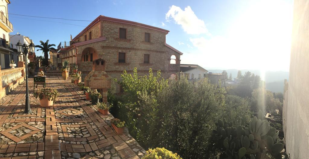 B&B Castello Michelina San Nicola dellʼAlto Buitenkant foto