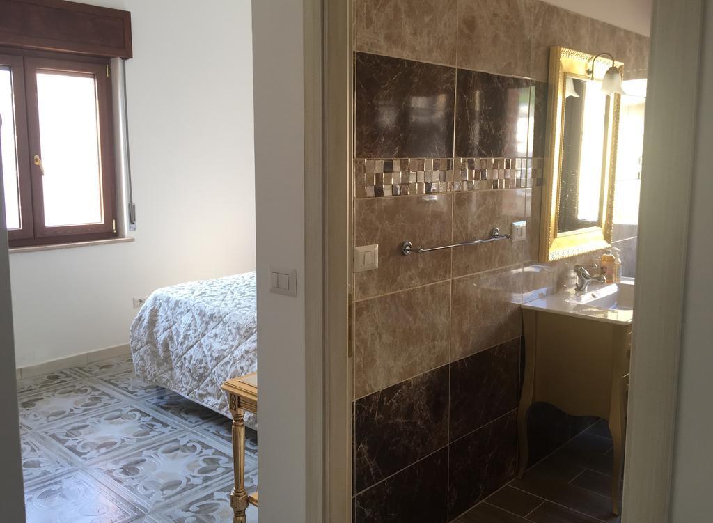 B&B Castello Michelina San Nicola dellʼAlto Buitenkant foto