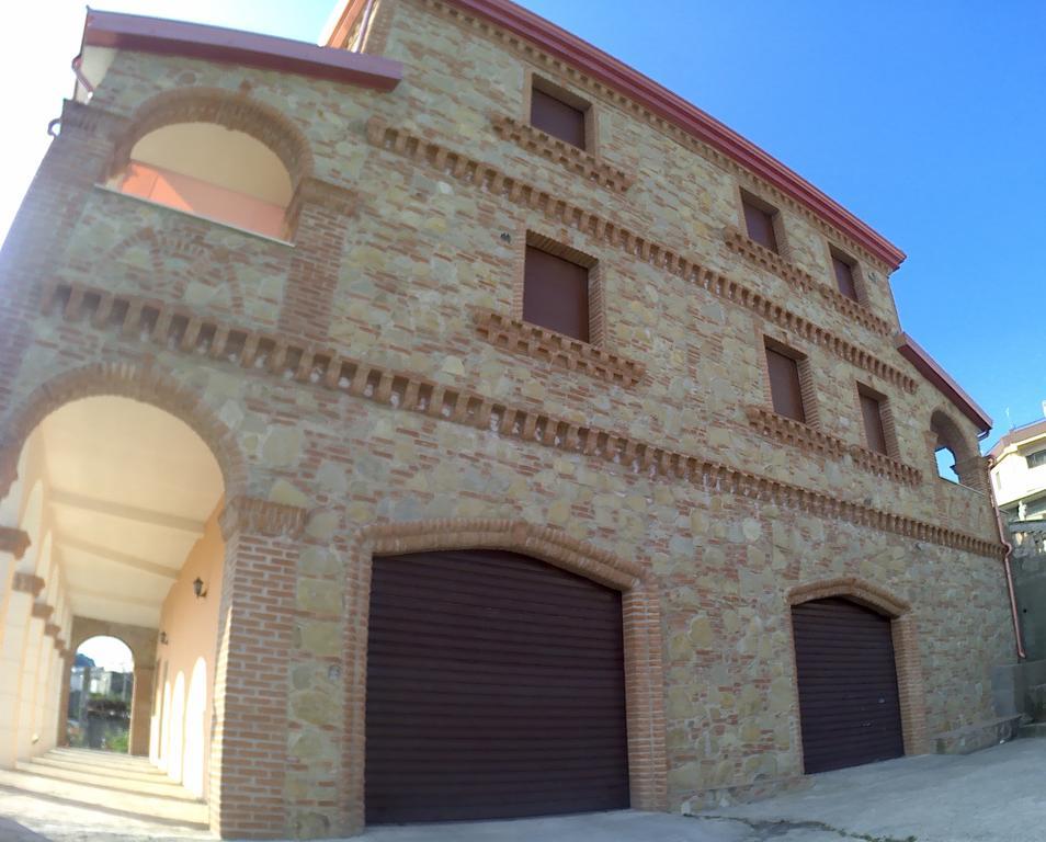 B&B Castello Michelina San Nicola dellʼAlto Buitenkant foto