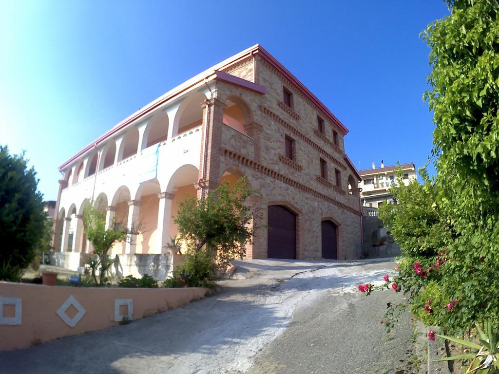B&B Castello Michelina San Nicola dellʼAlto Buitenkant foto