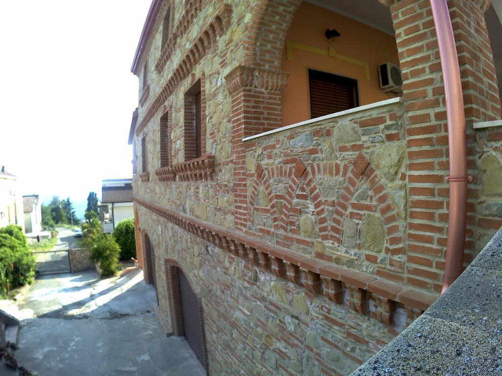 B&B Castello Michelina San Nicola dellʼAlto Buitenkant foto